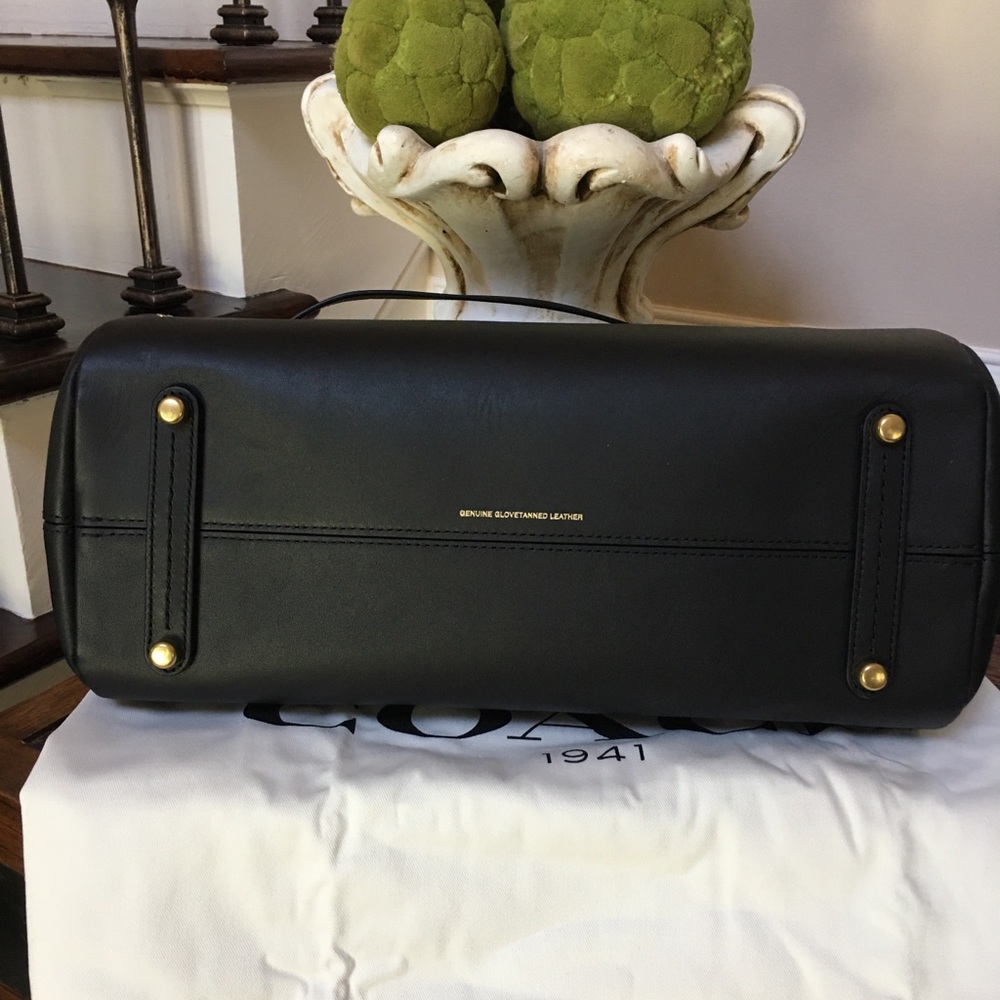 Stunning Coach Exotic Detailed Mason Color - Picture 8 of 16